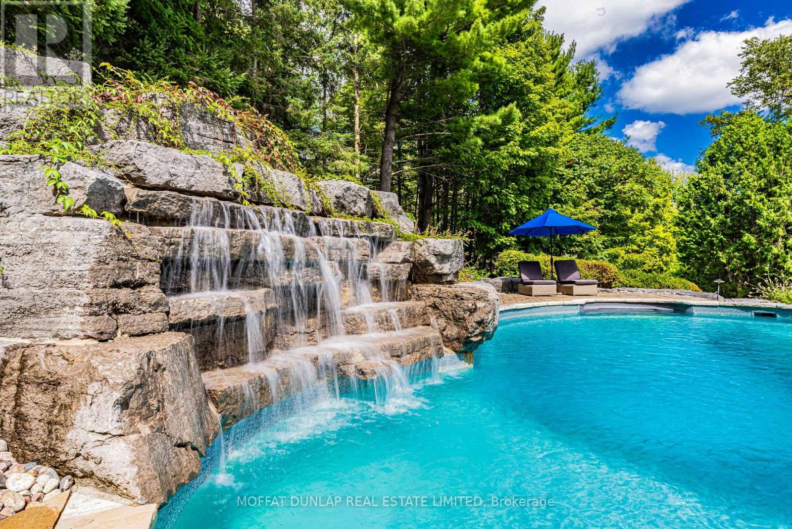 Photo 14 of 17480 Dufferin Street, King ON