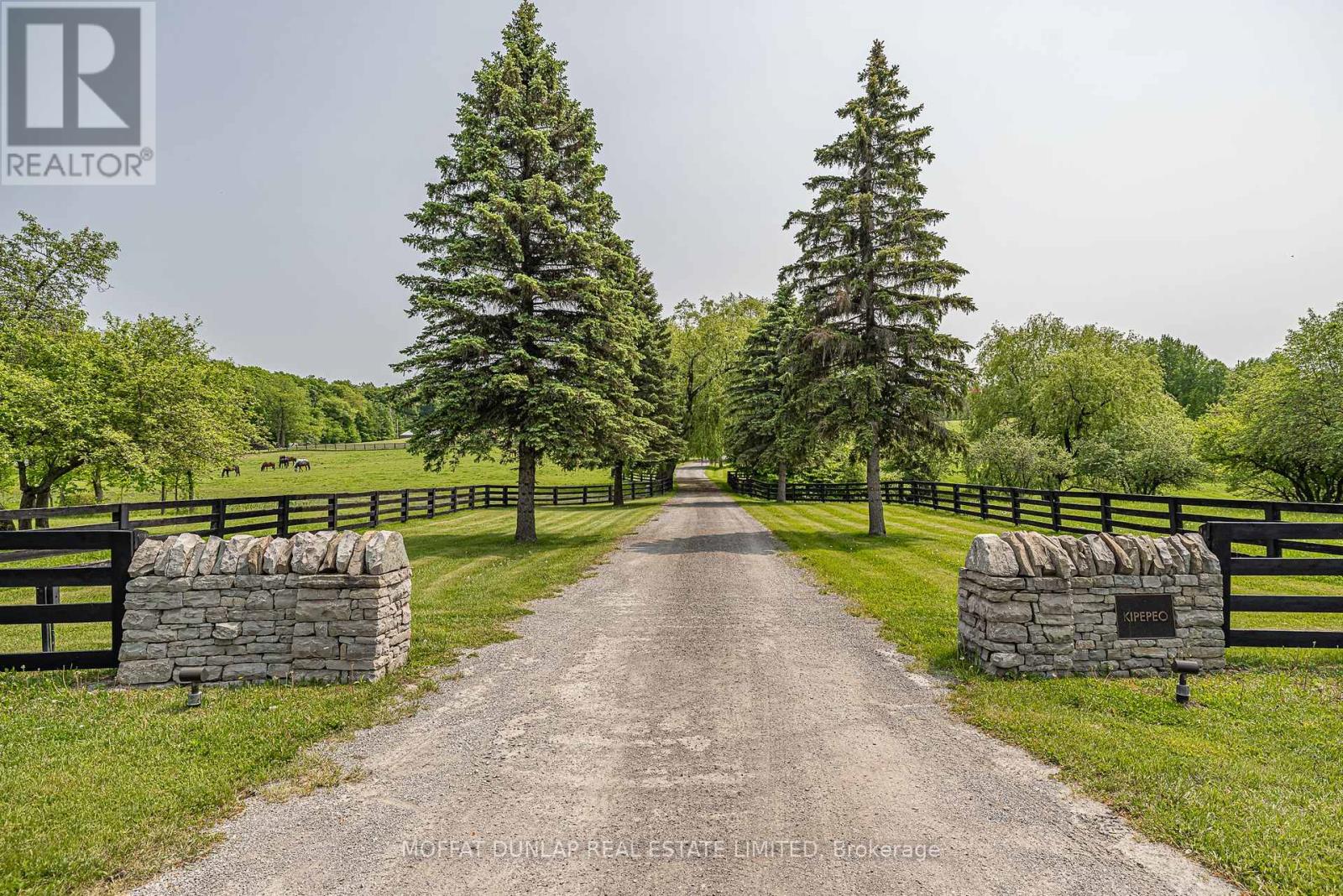 Photo 6 of 2105 2065 19th Side Road, King ON