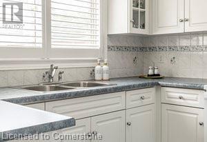 Photo 10 of 42 Archer Way, Mount Hope ON