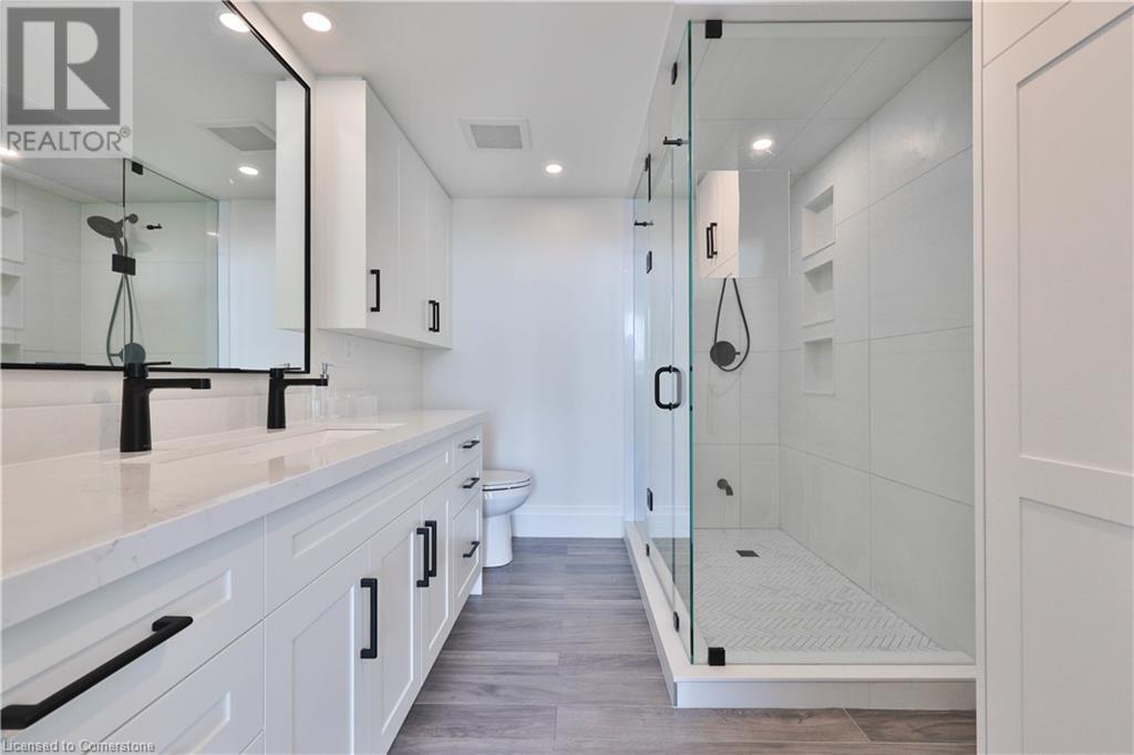 Photo 30 of 415 Locust Street Unit 1103, Burlington ON