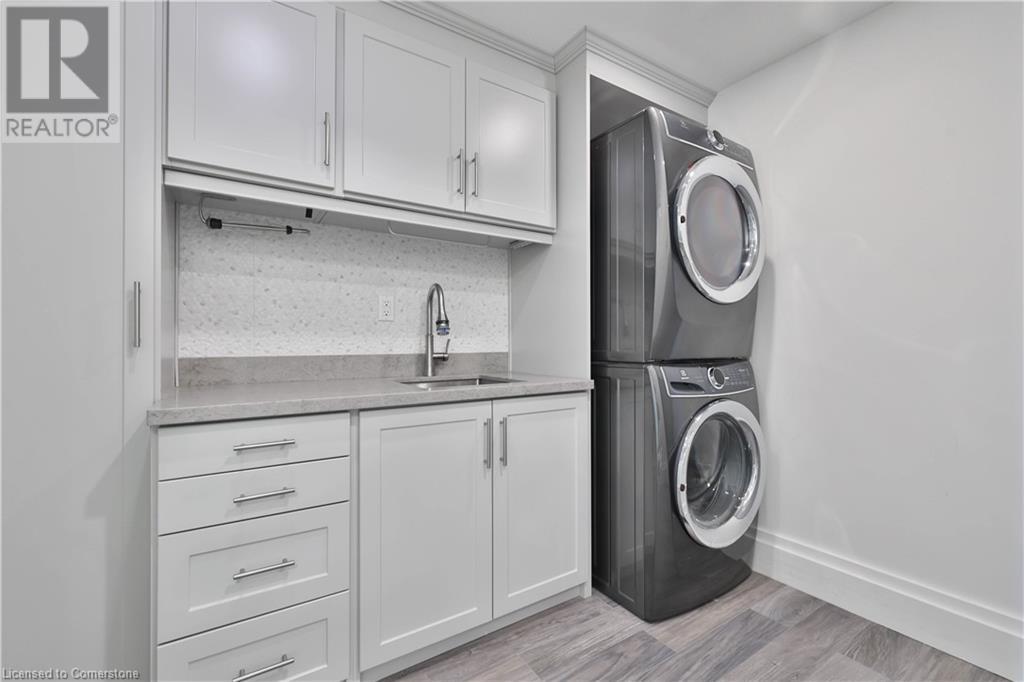 Photo 37 of 415 Locust Street Unit 1103, Burlington ON