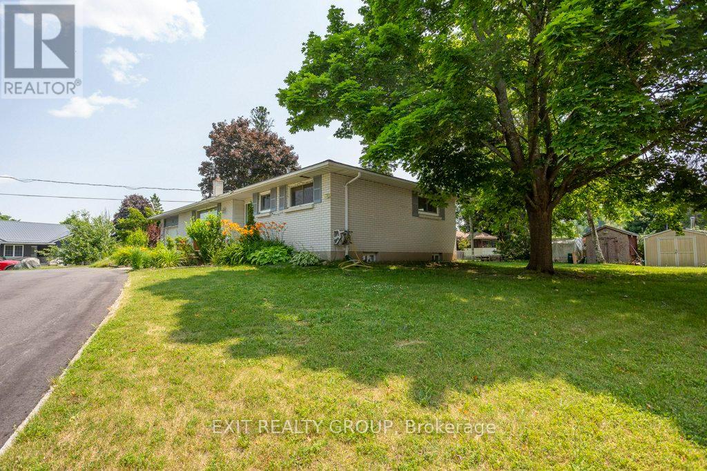 Photo 39 of 12 Nelson Street, Quinte West ON