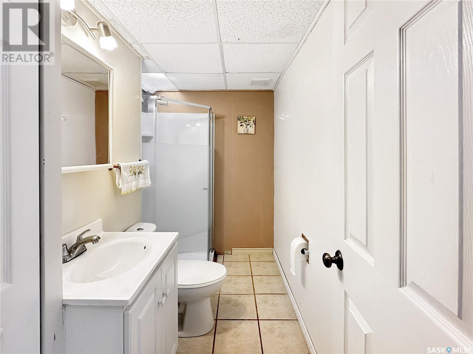 Photo 24 of 621 Broadway Street W, Fort Quappelle SK