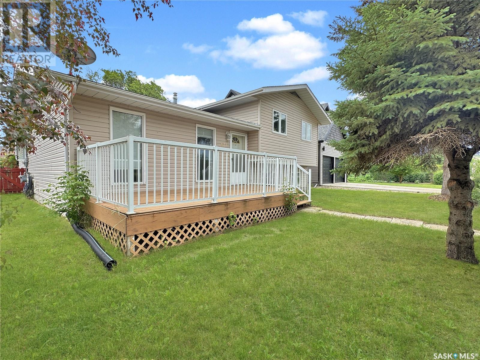 Photo 31 of 621 Broadway Street W, Fort Quappelle SK