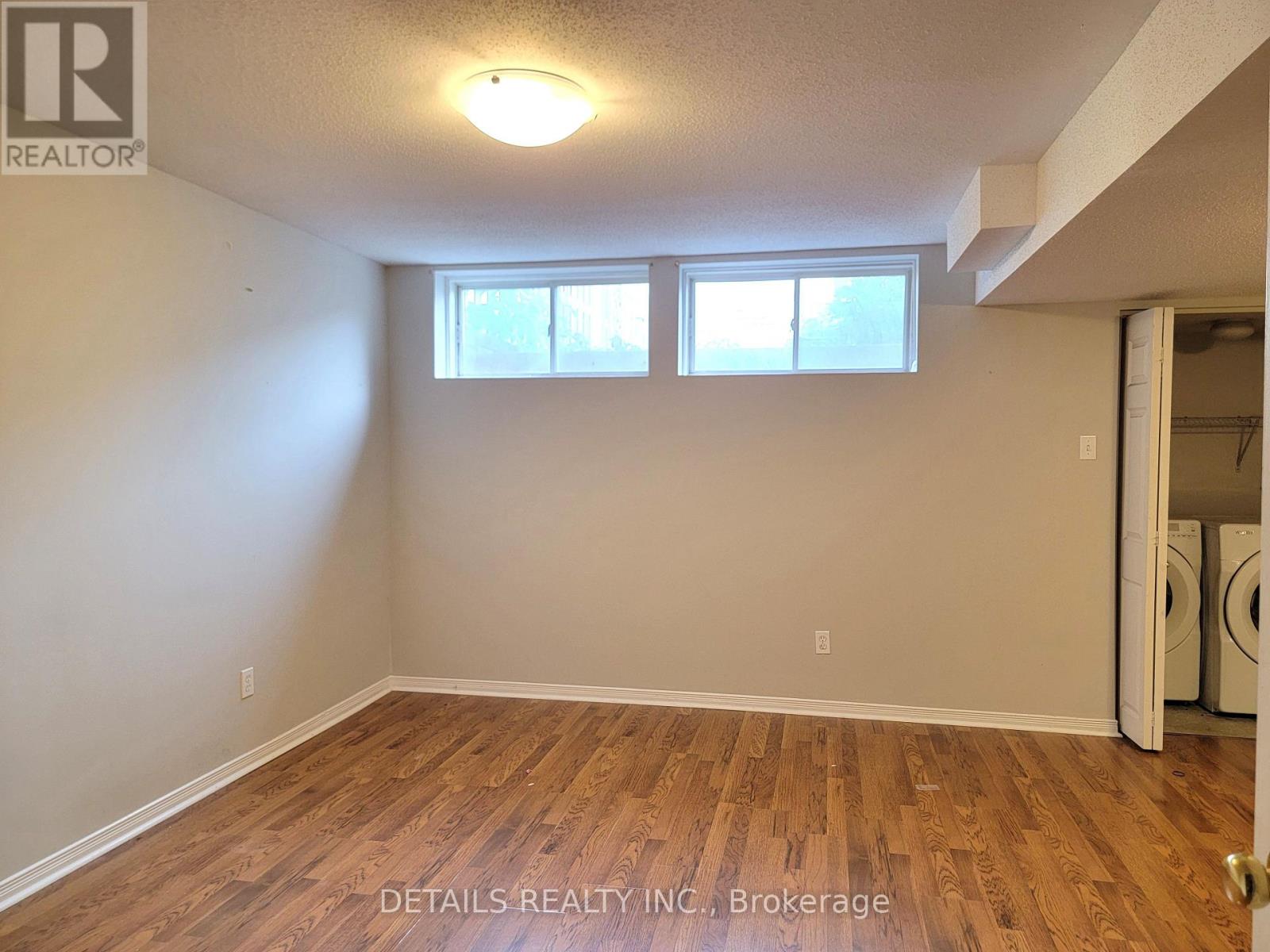 Photo 32 of 21 Upney Drive, Ottawa ON