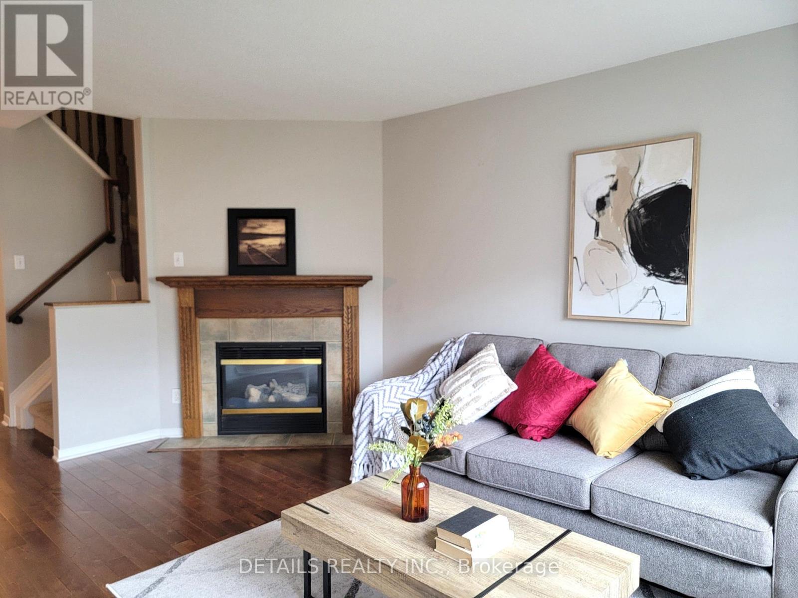 Photo 6 of 21 Upney Drive, Ottawa ON