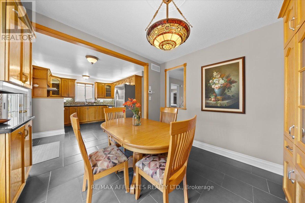 Photo 1 of 1694 Toulouse Crescent, Ottawa ON