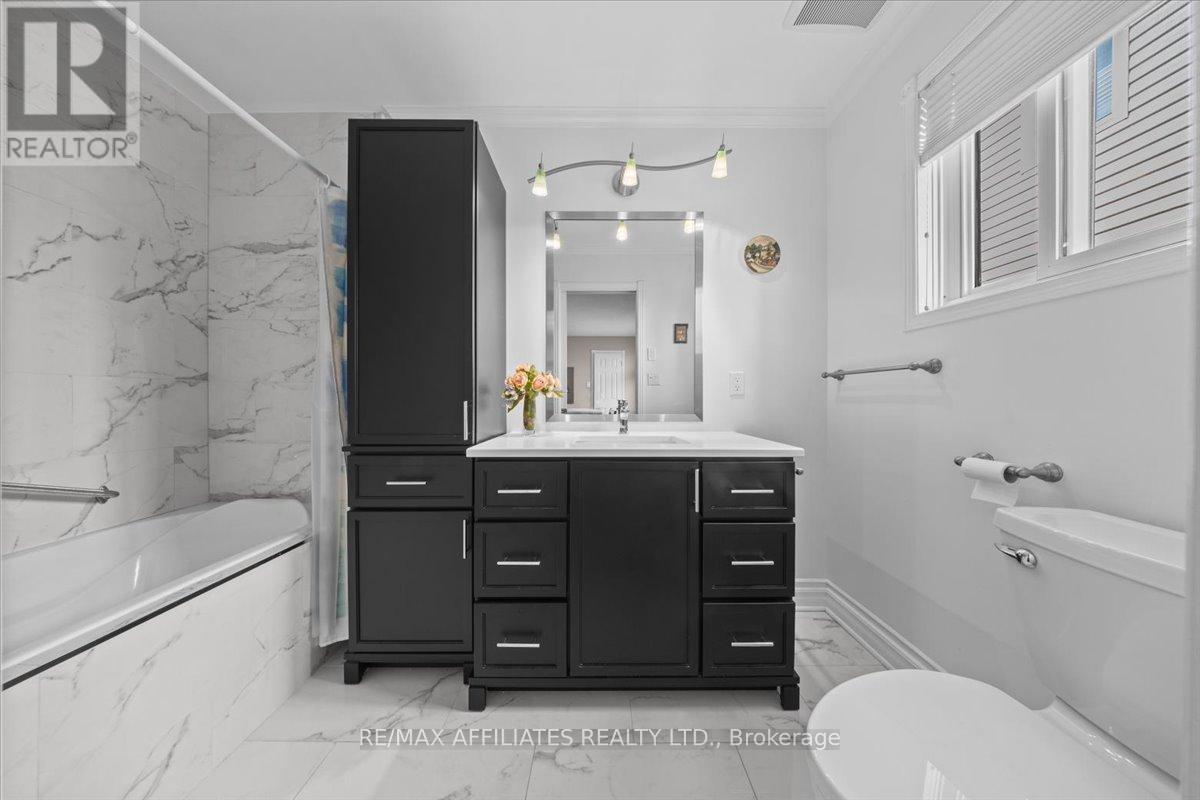 Photo 12 of 1694 Toulouse Crescent, Ottawa ON