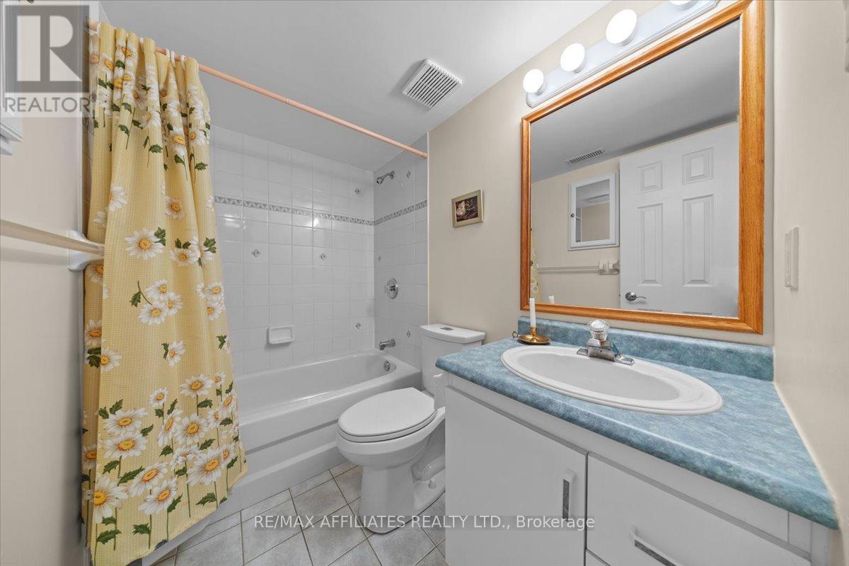 Photo 15 of 1694 Toulouse Crescent, Ottawa ON