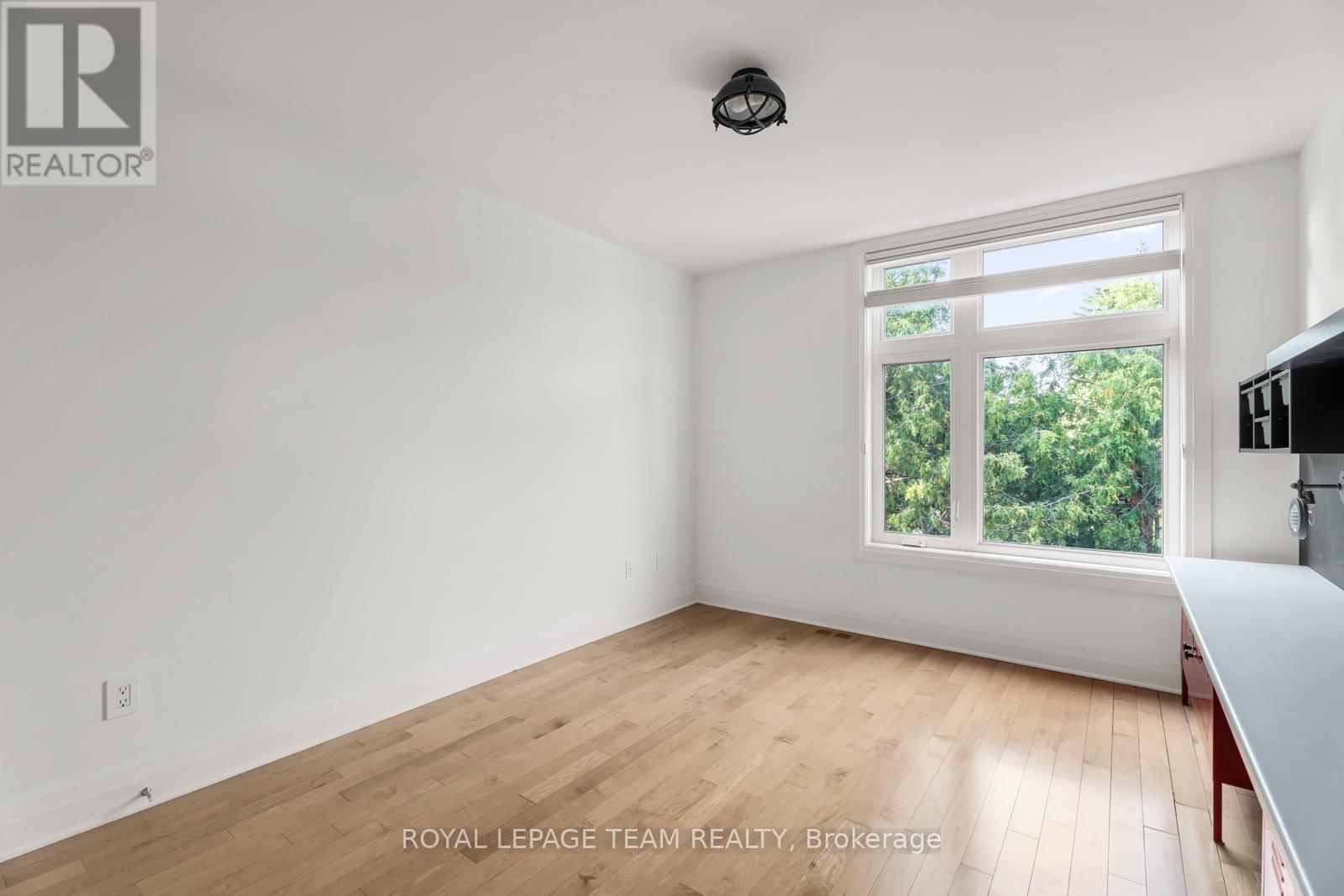 Photo 5 of 50 Bertrand Street, Ottawa ON