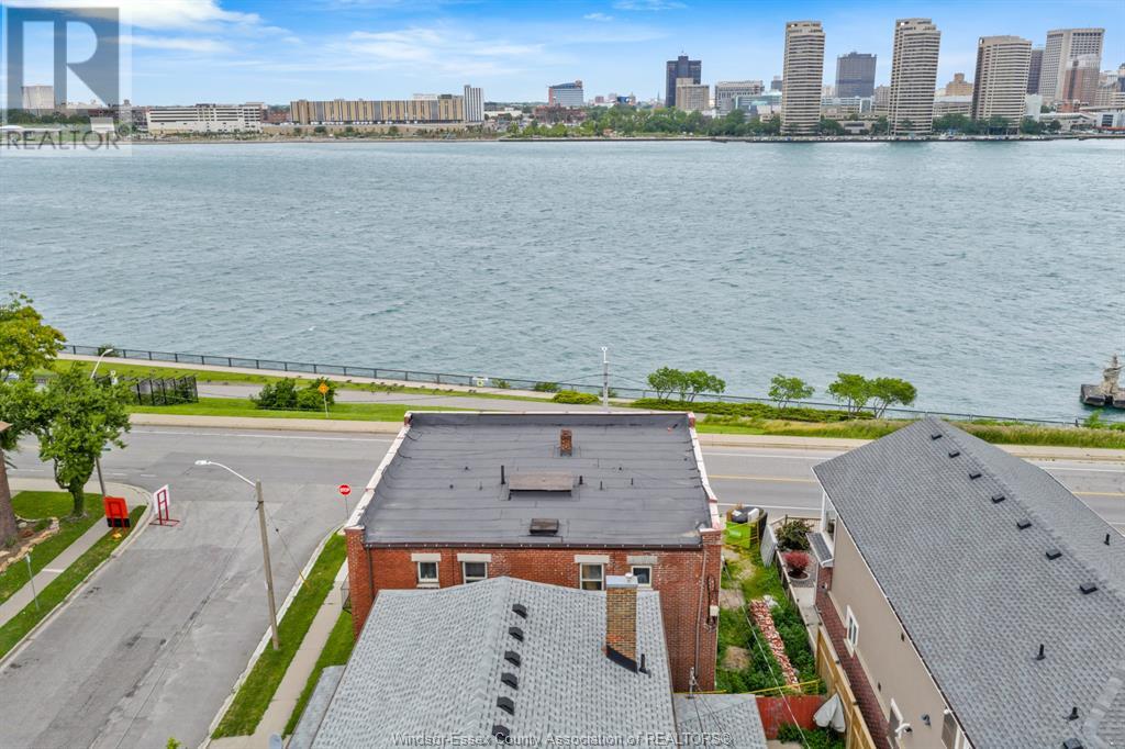 Photo 12 of 1077 Riverside Drive West, Windsor ON