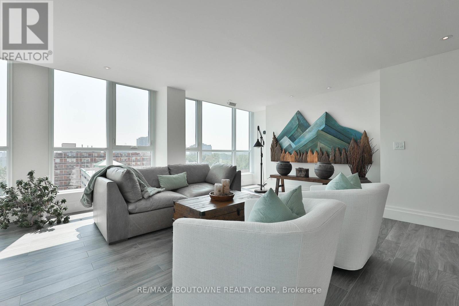 Photo 18 of 1103 415 Locust Street, Burlington ON