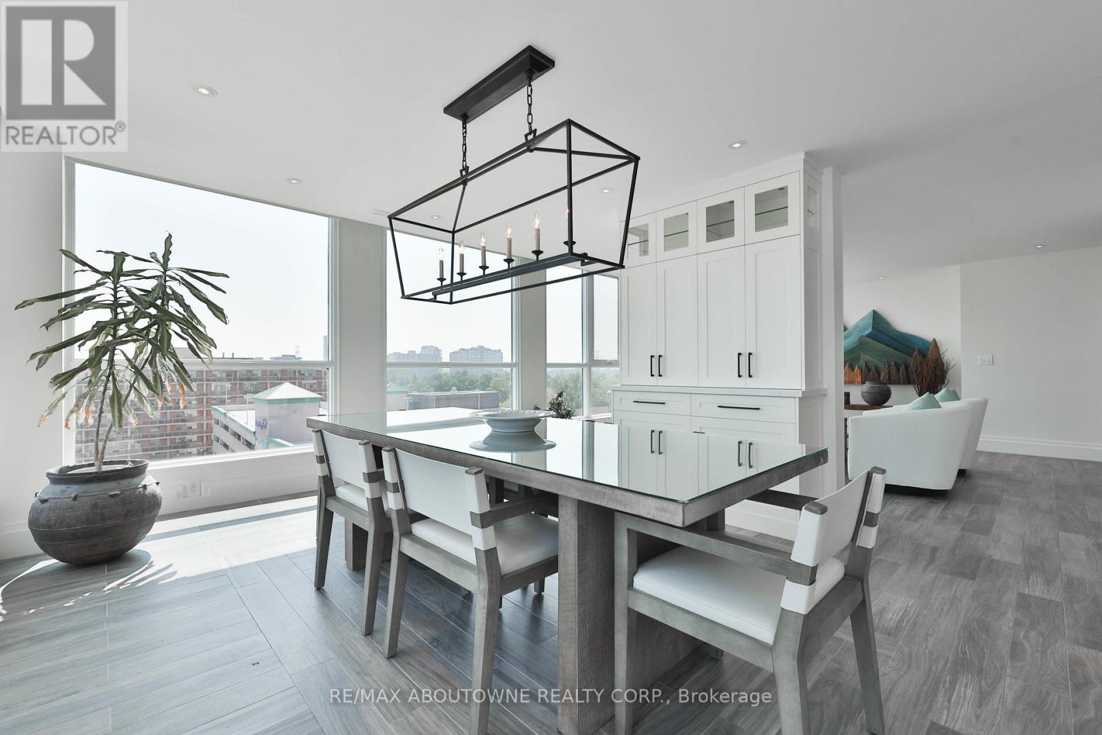 Photo 21 of 1103 415 Locust Street, Burlington ON