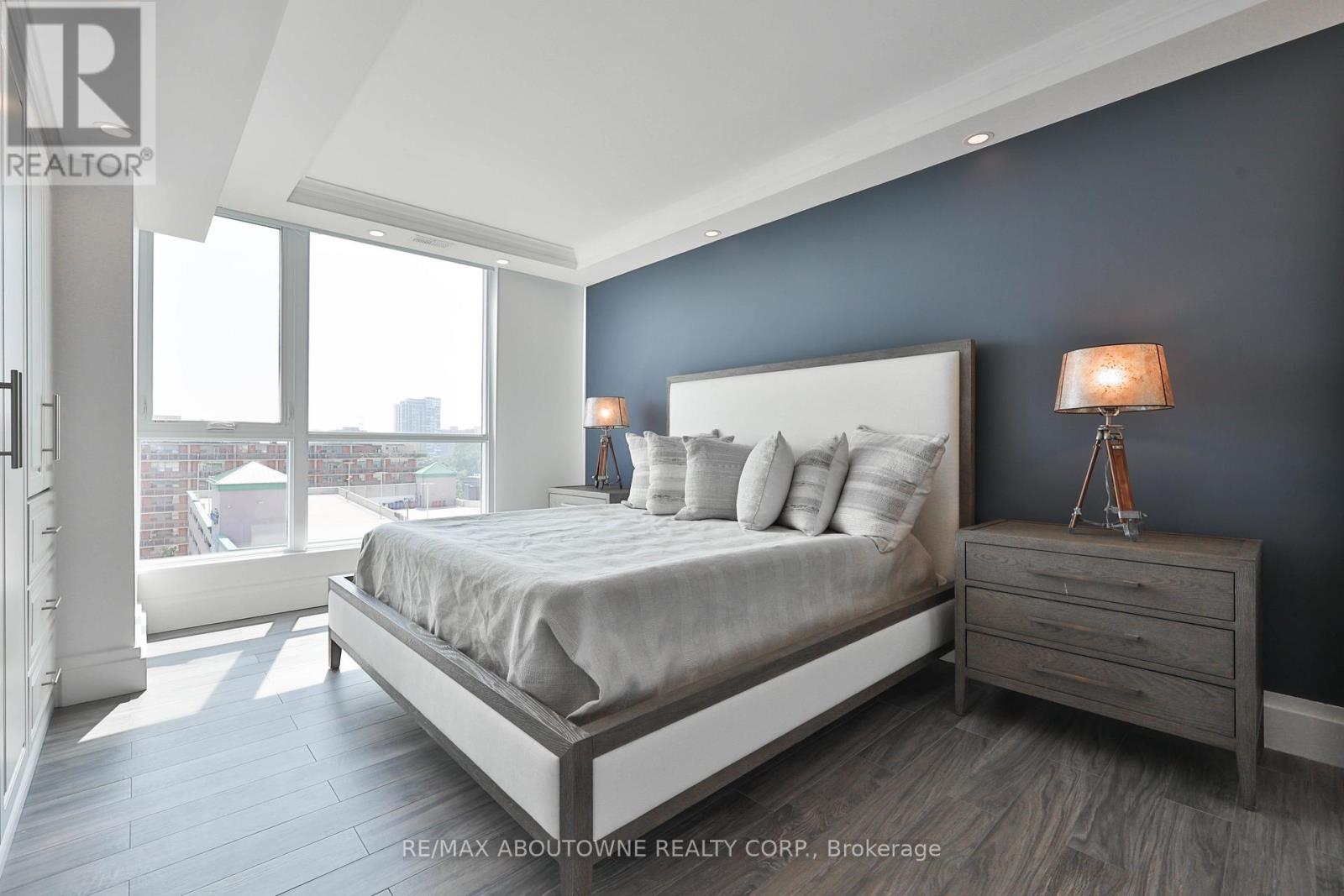 Photo 24 of 1103 415 Locust Street, Burlington ON