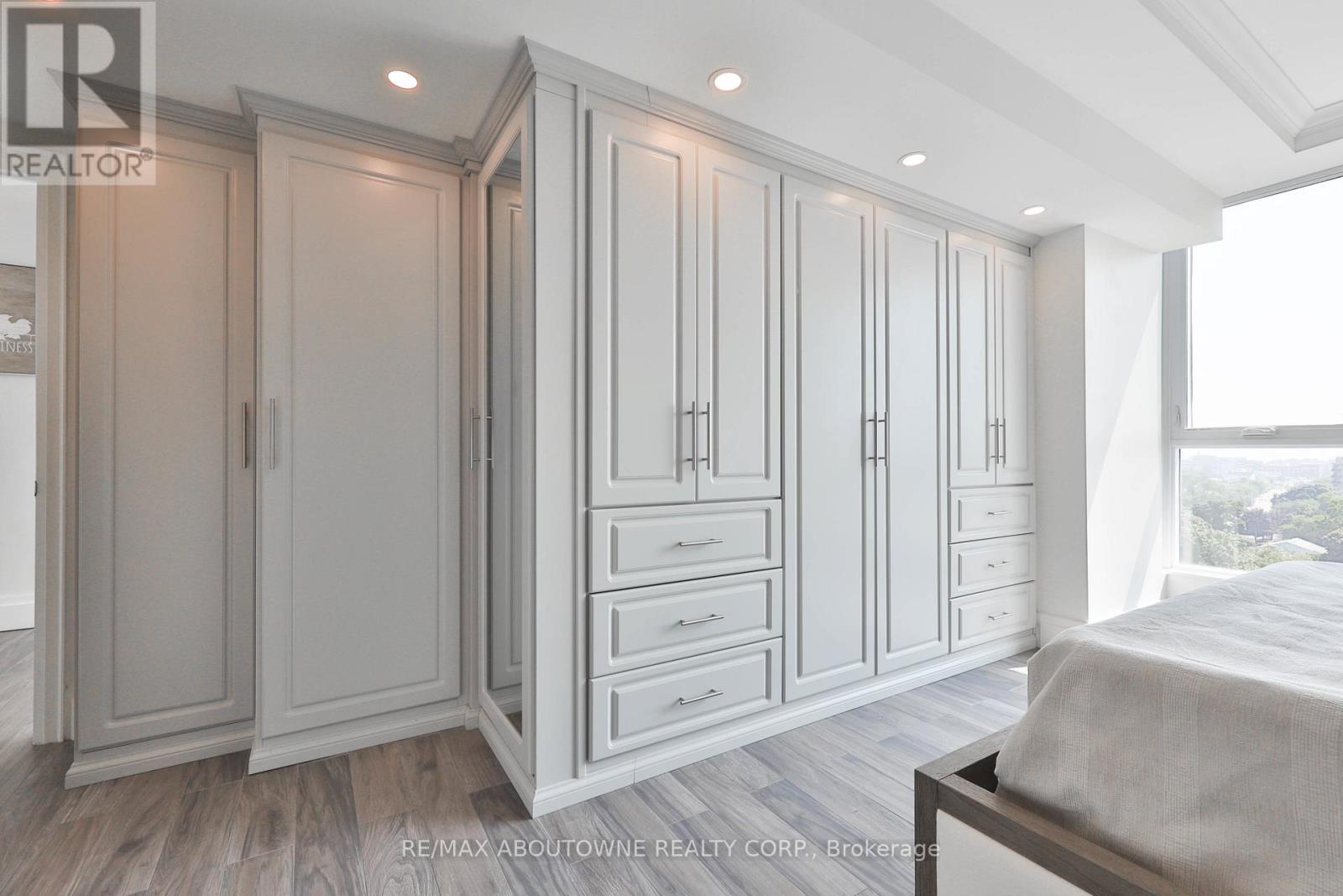 Photo 26 of 1103 415 Locust Street, Burlington ON