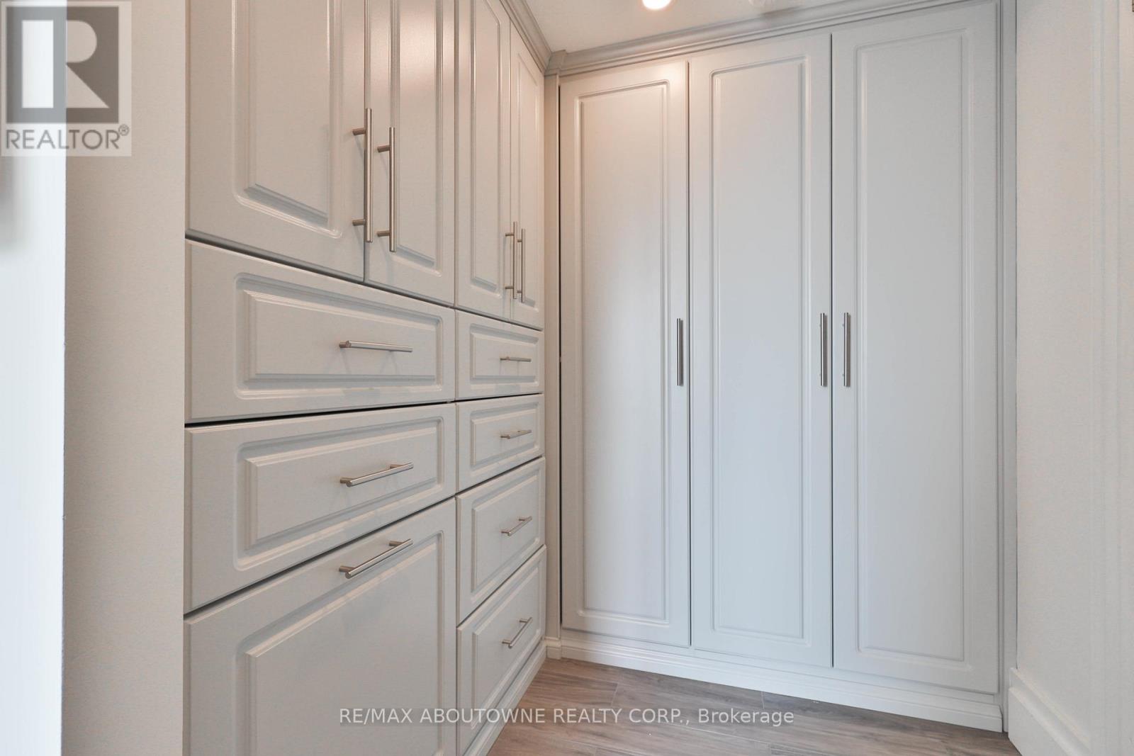 Photo 27 of 1103 415 Locust Street, Burlington ON