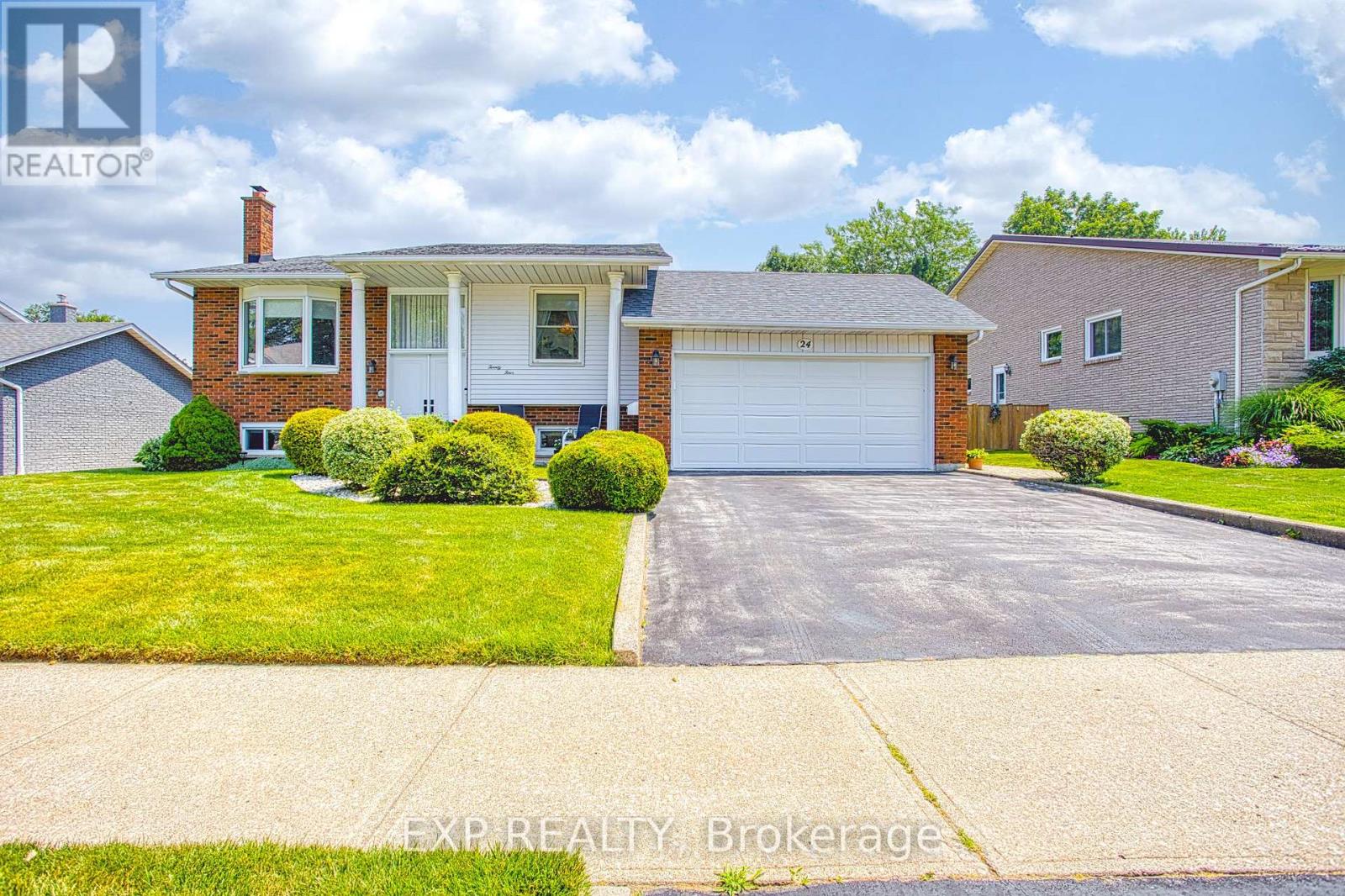 Photo 1 of 24 Samuel Road, Grimsby ON