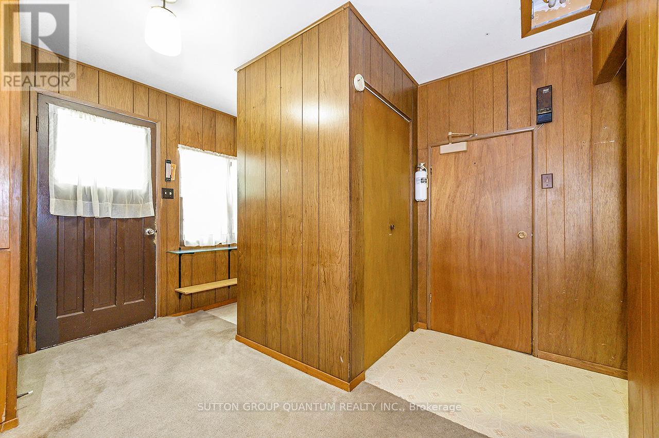 Photo 23 of 18 Sullivans Lane, Hamilton ON