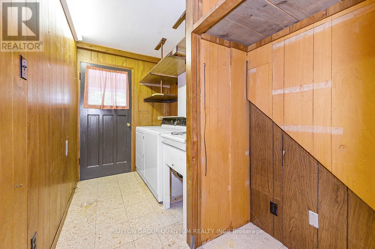 Photo 3 of 18 Sullivans Lane, Hamilton ON