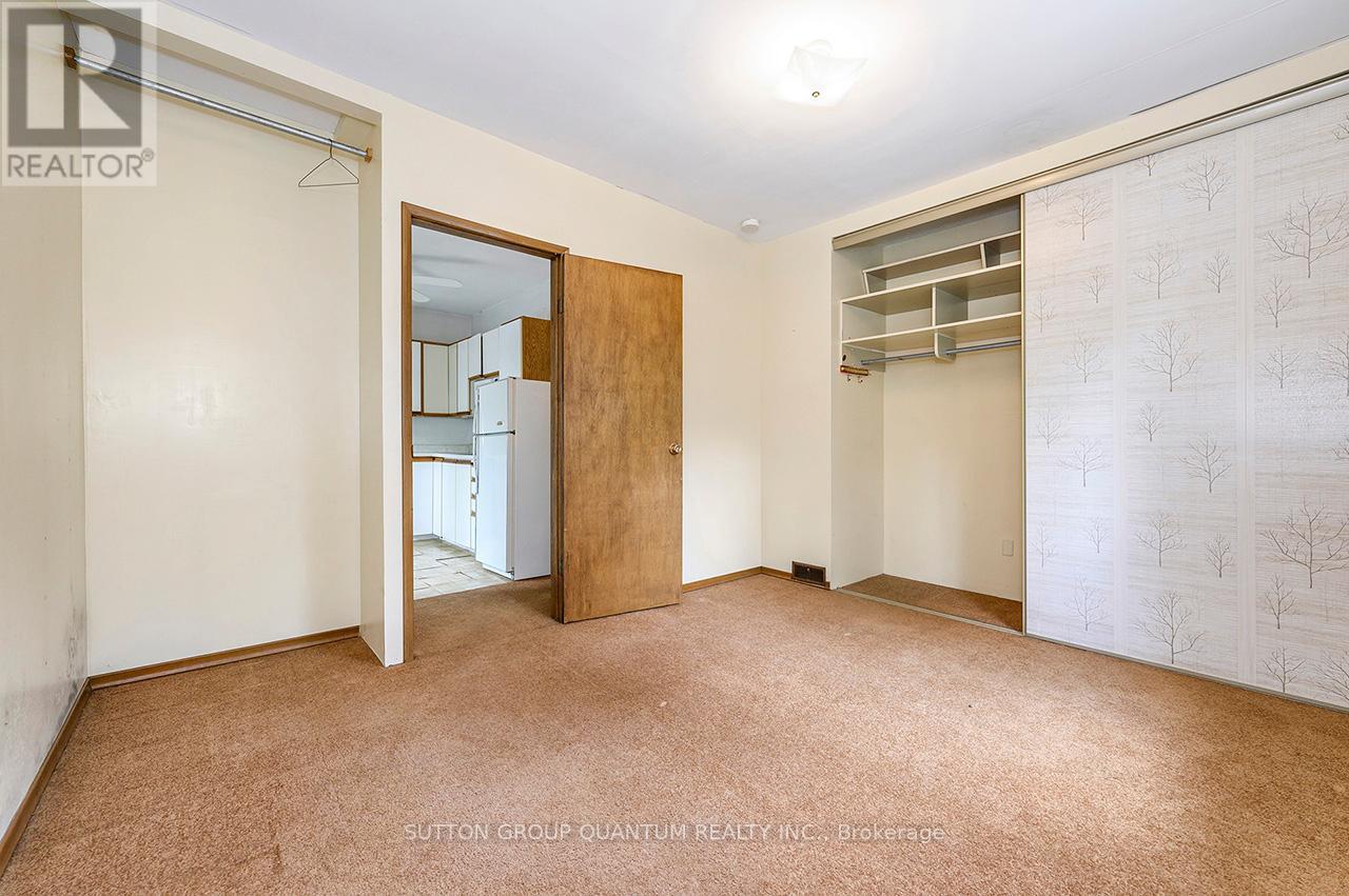 Photo 21 of 18 Sullivans Lane, Hamilton ON