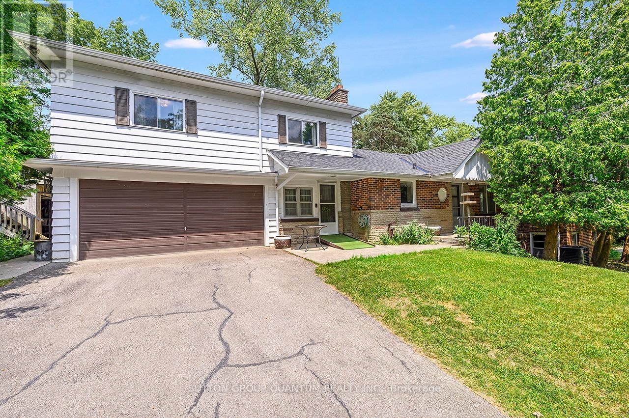 Photo 19 of 18 Sullivans Lane, Hamilton ON