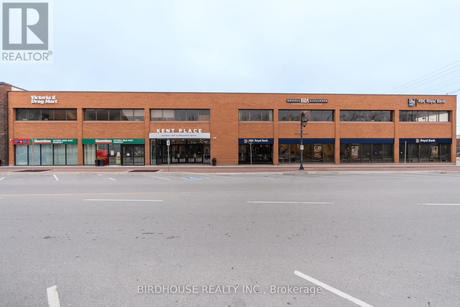 Photo 2 of 205 189 Kent Street W, Kawartha Lakes ON