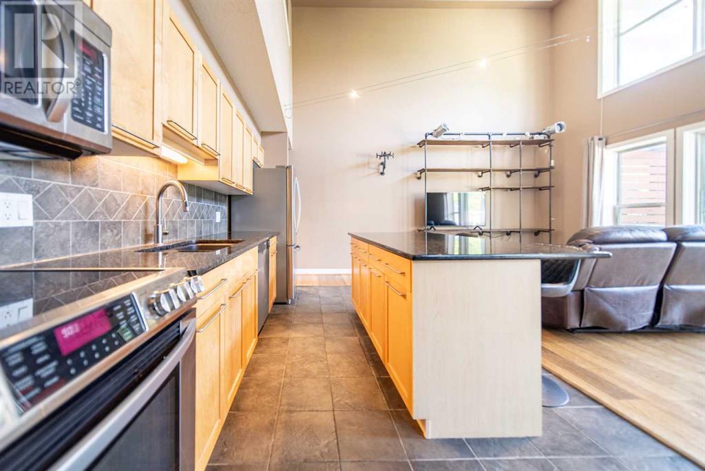 Photo 8 of 102 1505 27 Avenue Sw, Calgary AB