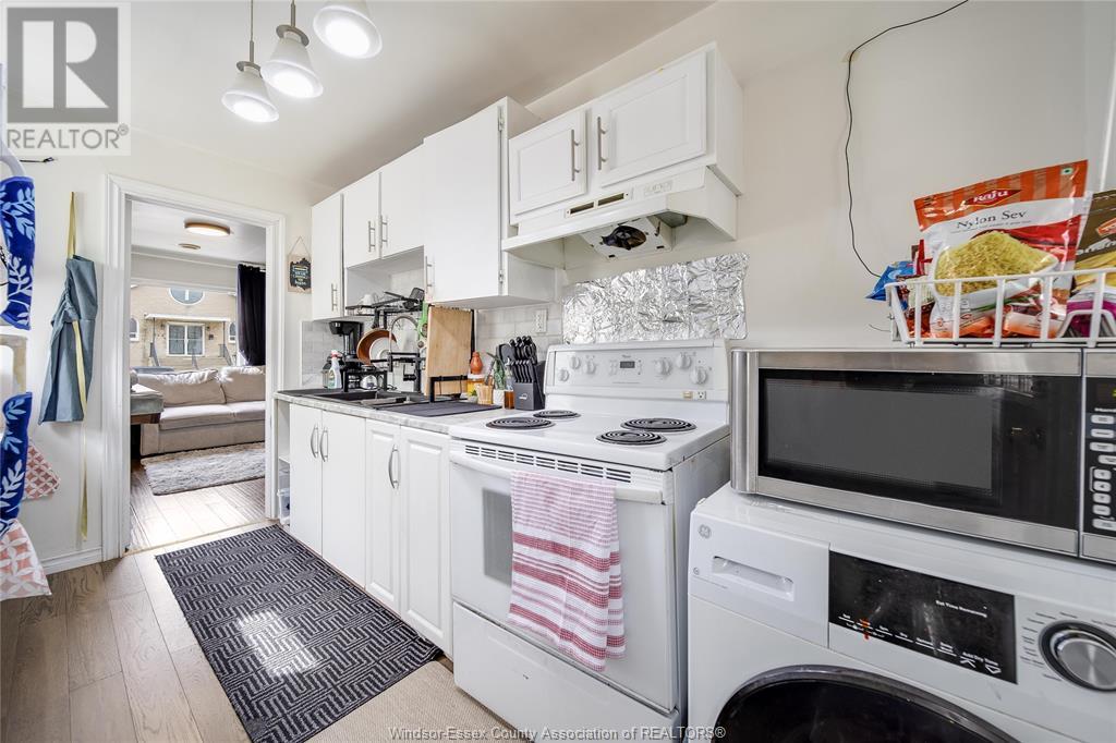 Photo 2 of 744 Mcdougall Street, Windsor ON