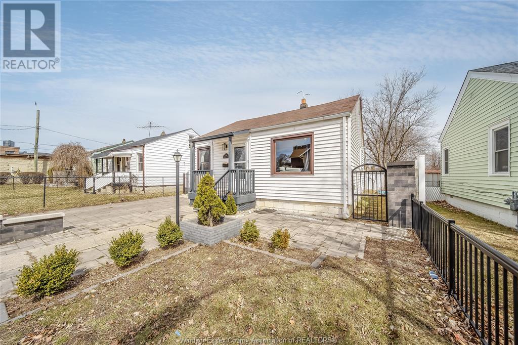 Photo 14 of 744 Mcdougall Street, Windsor ON