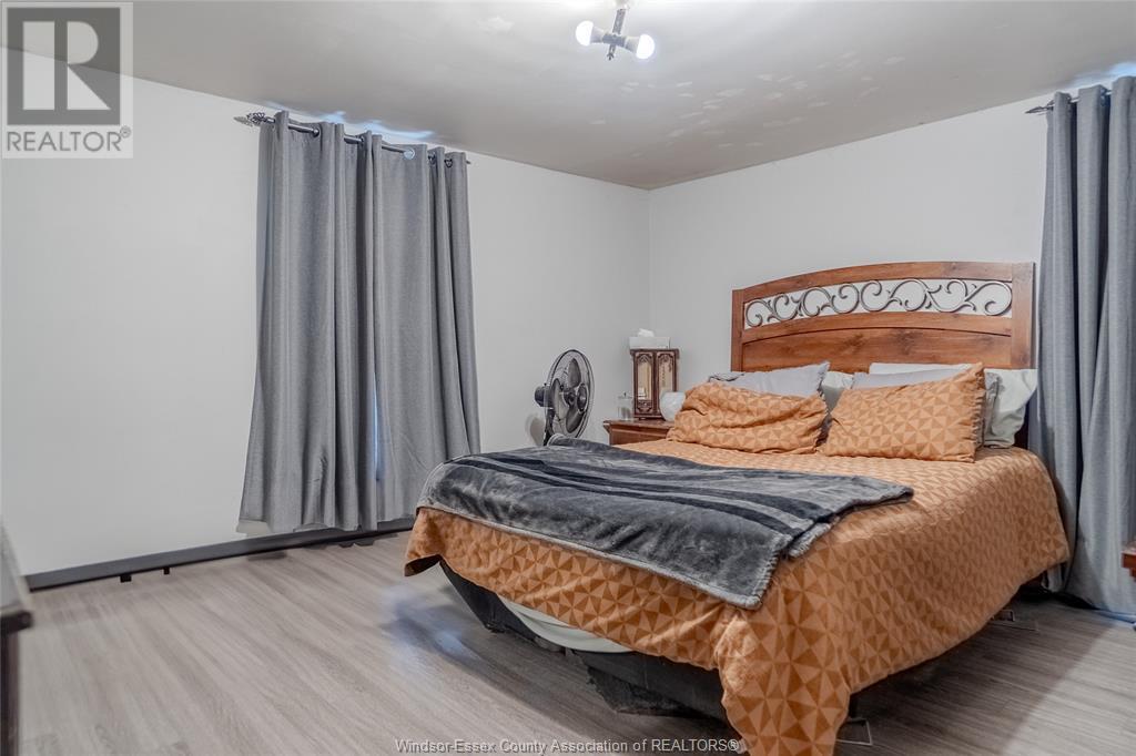 Photo 17 of 3353 55 Peter, Windsor ON