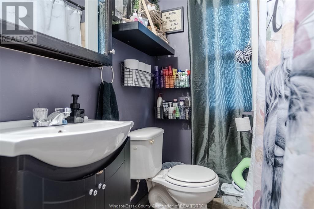 Photo 10 of 3353 55 Peter, Windsor ON