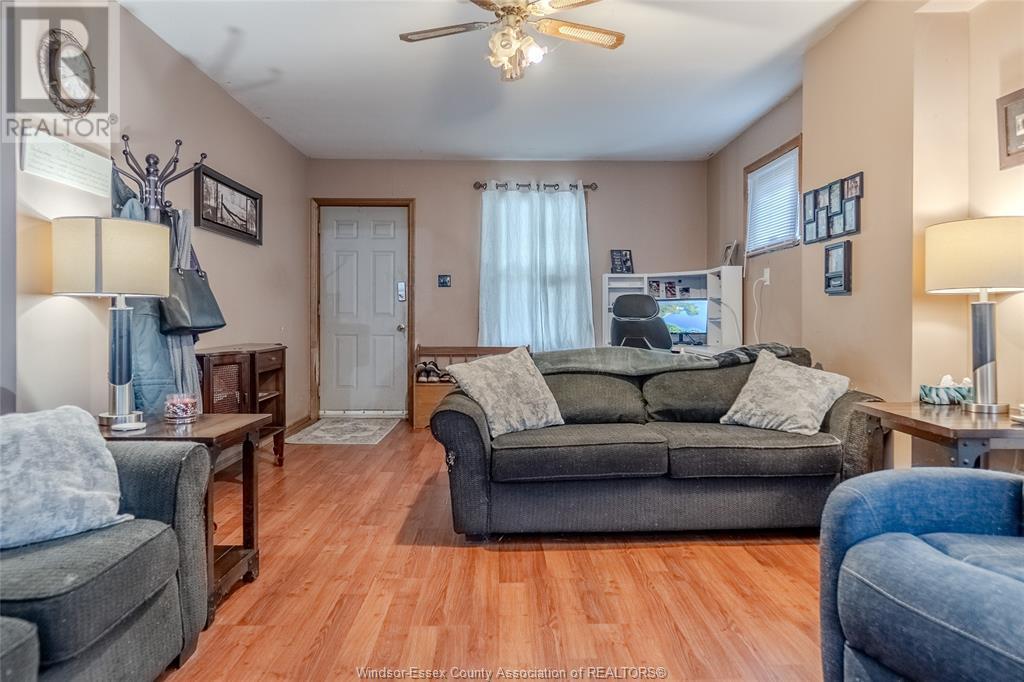 Photo 15 of 3353 55 Peter, Windsor ON
