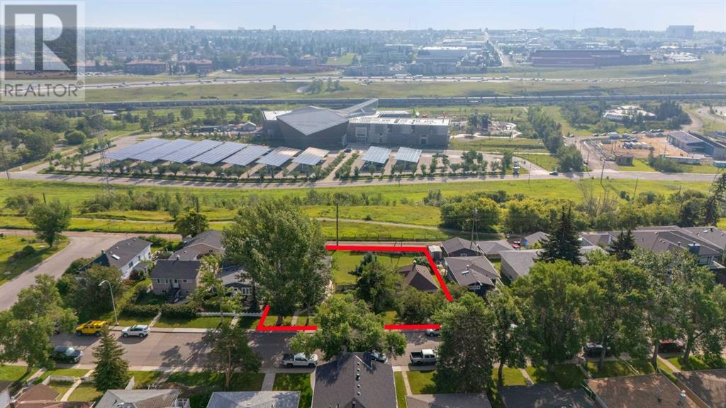 Single Family House Bungalow for Sale in  Child Avenue NE Renfrew Calgary 