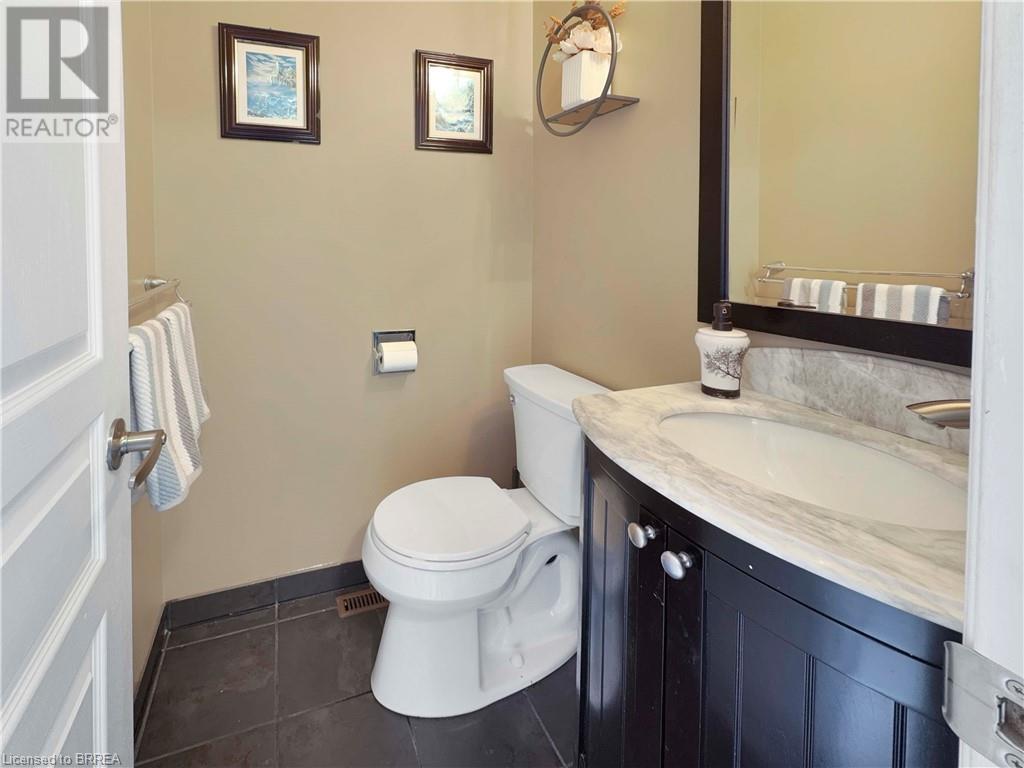 Photo 14 of 30 Lingwood Drive, Waterford ON