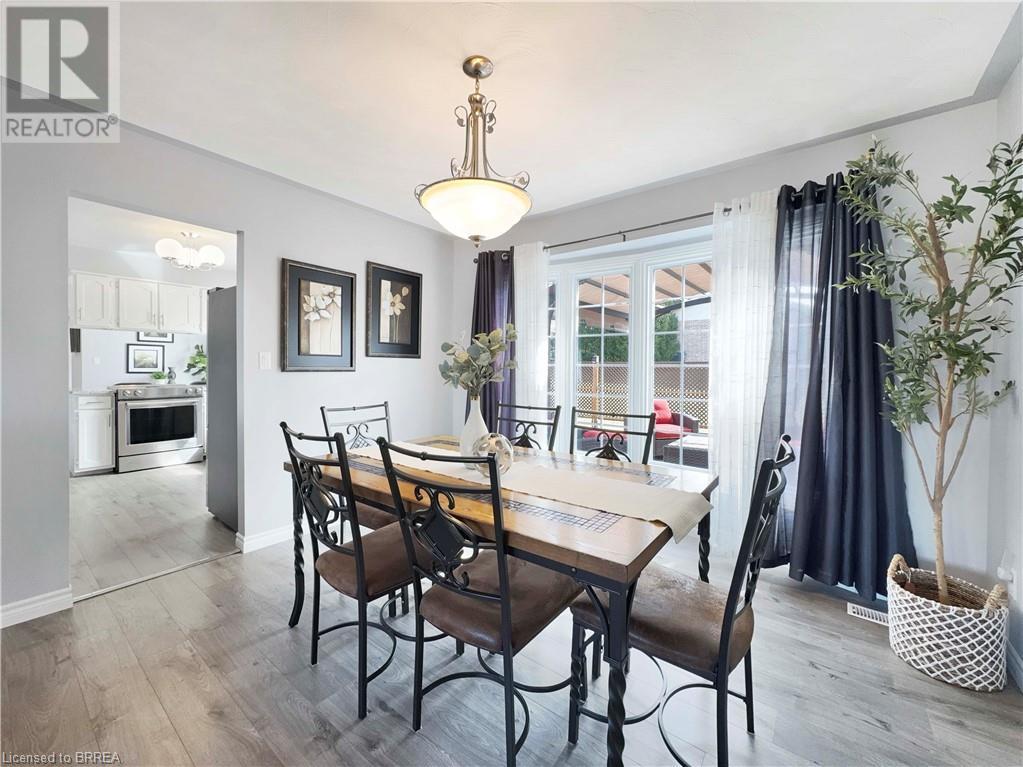 Photo 33 of 30 Lingwood Drive, Waterford ON