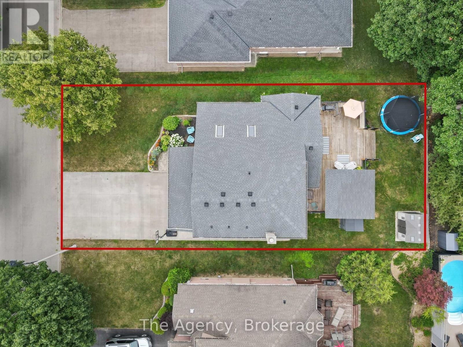 Photo 19 of 10 Westwood Drive, Port Colborne ON