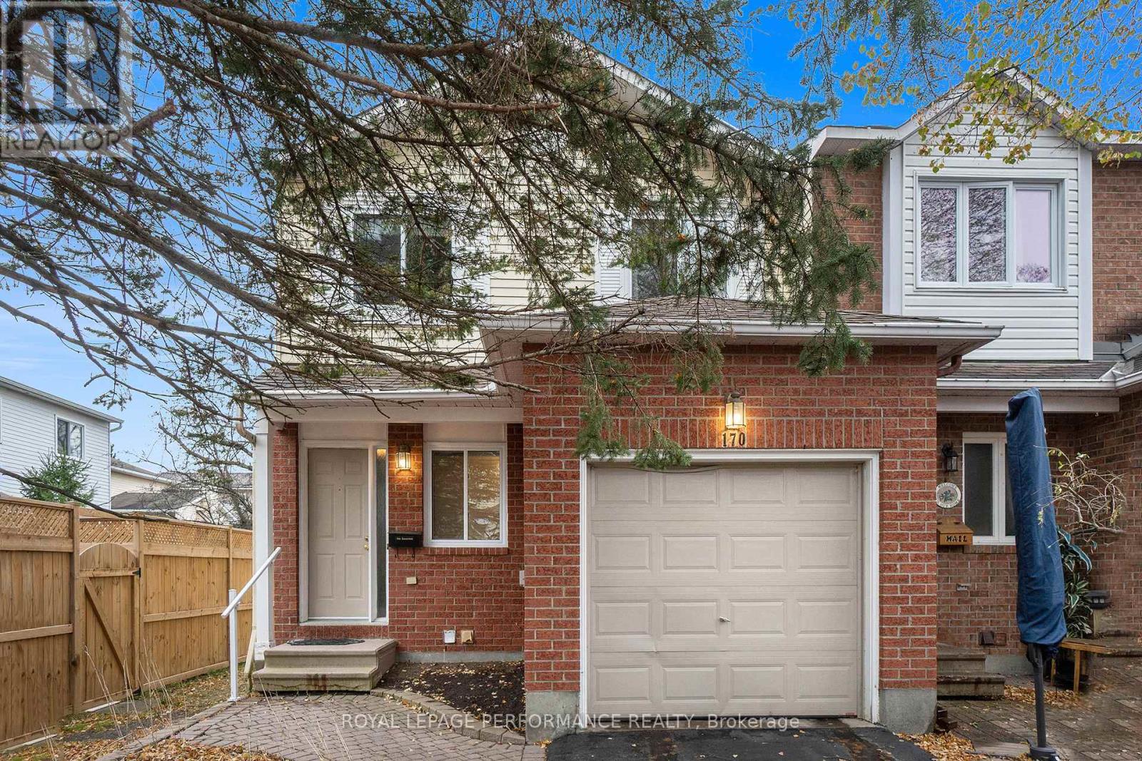 Photo 6 of 170 Midsummer Terrace, Ottawa ON