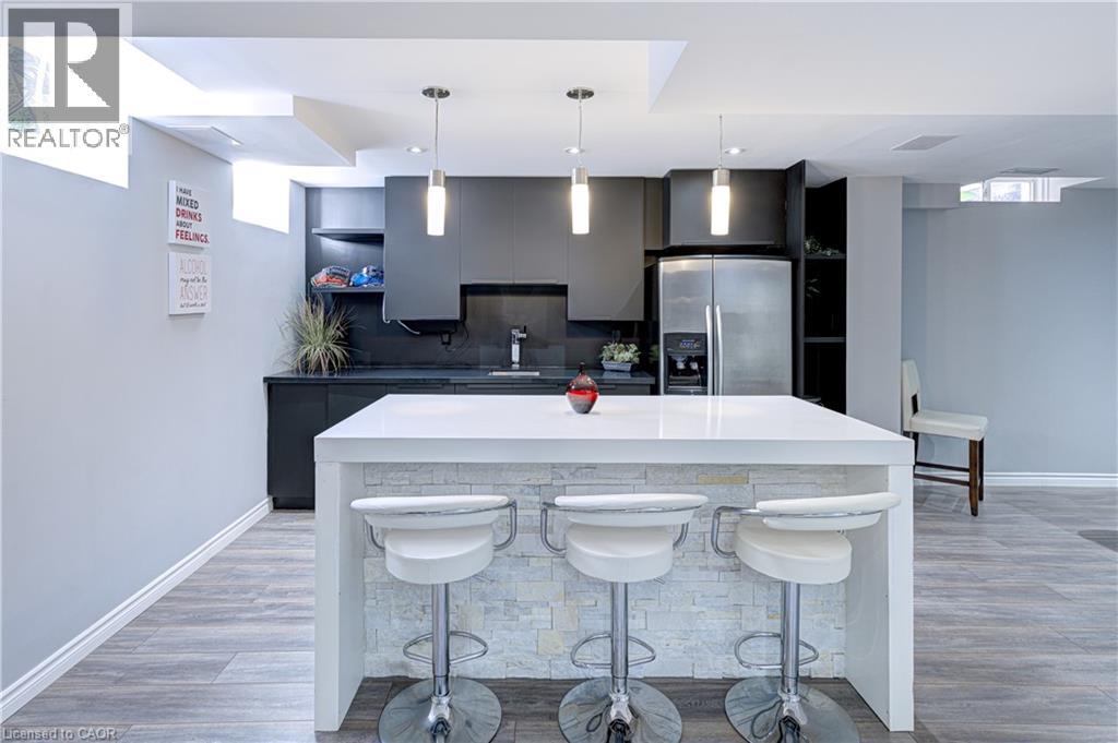 Photo 38 of 1406 Marshall Crescent, Milton ON