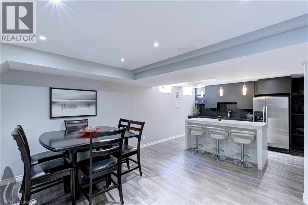 Photo 39 of 1406 Marshall Crescent, Milton ON