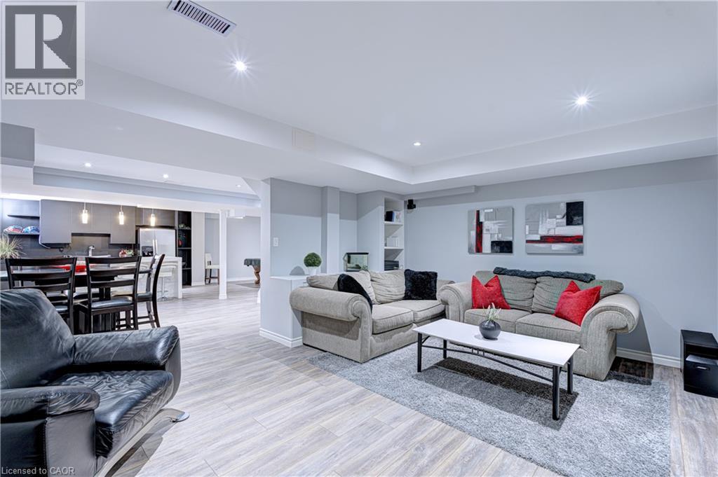 Photo 41 of 1406 Marshall Crescent, Milton ON