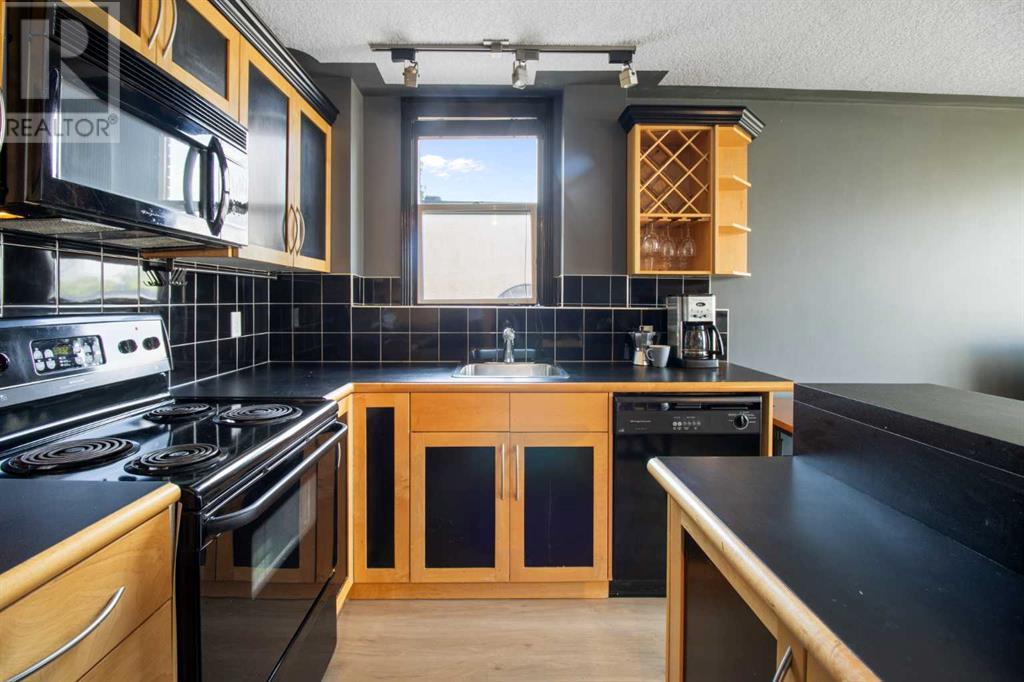 Single Family House Loft for Sale in   Cameron Avenue SW Lower Mount Royal Calgary 