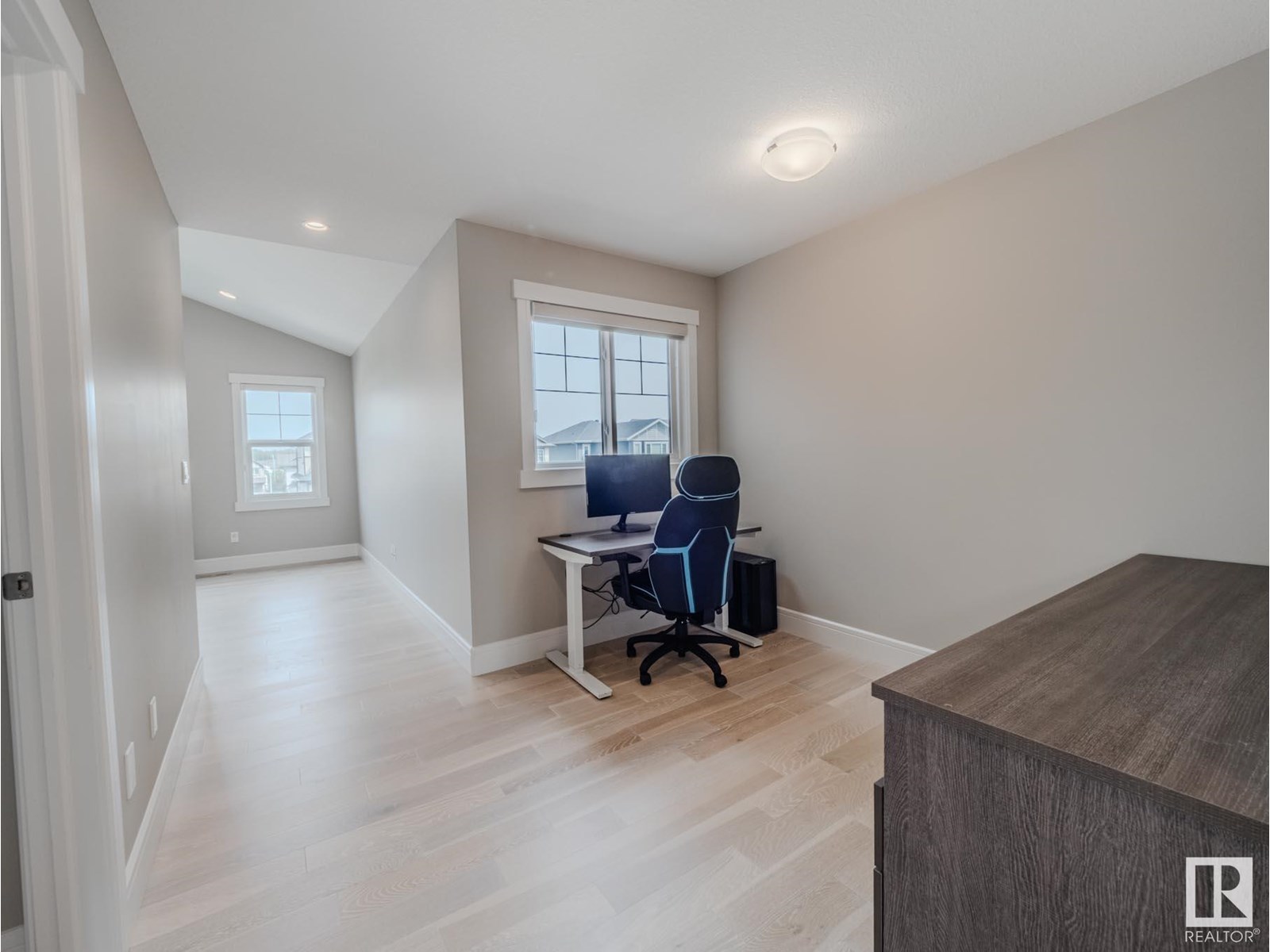 Photo 29 of 9756 222 St Nw, Edmonton AB