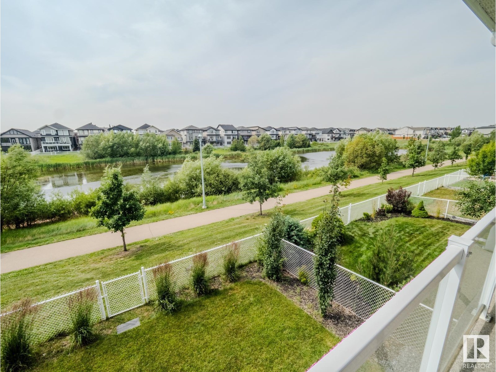 Photo 27 of 9756 222 St Nw, Edmonton AB