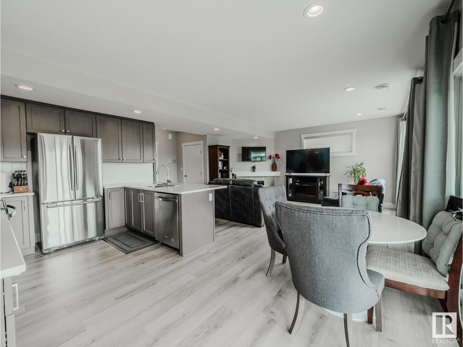 Photo 62 of 9756 222 St Nw, Edmonton AB