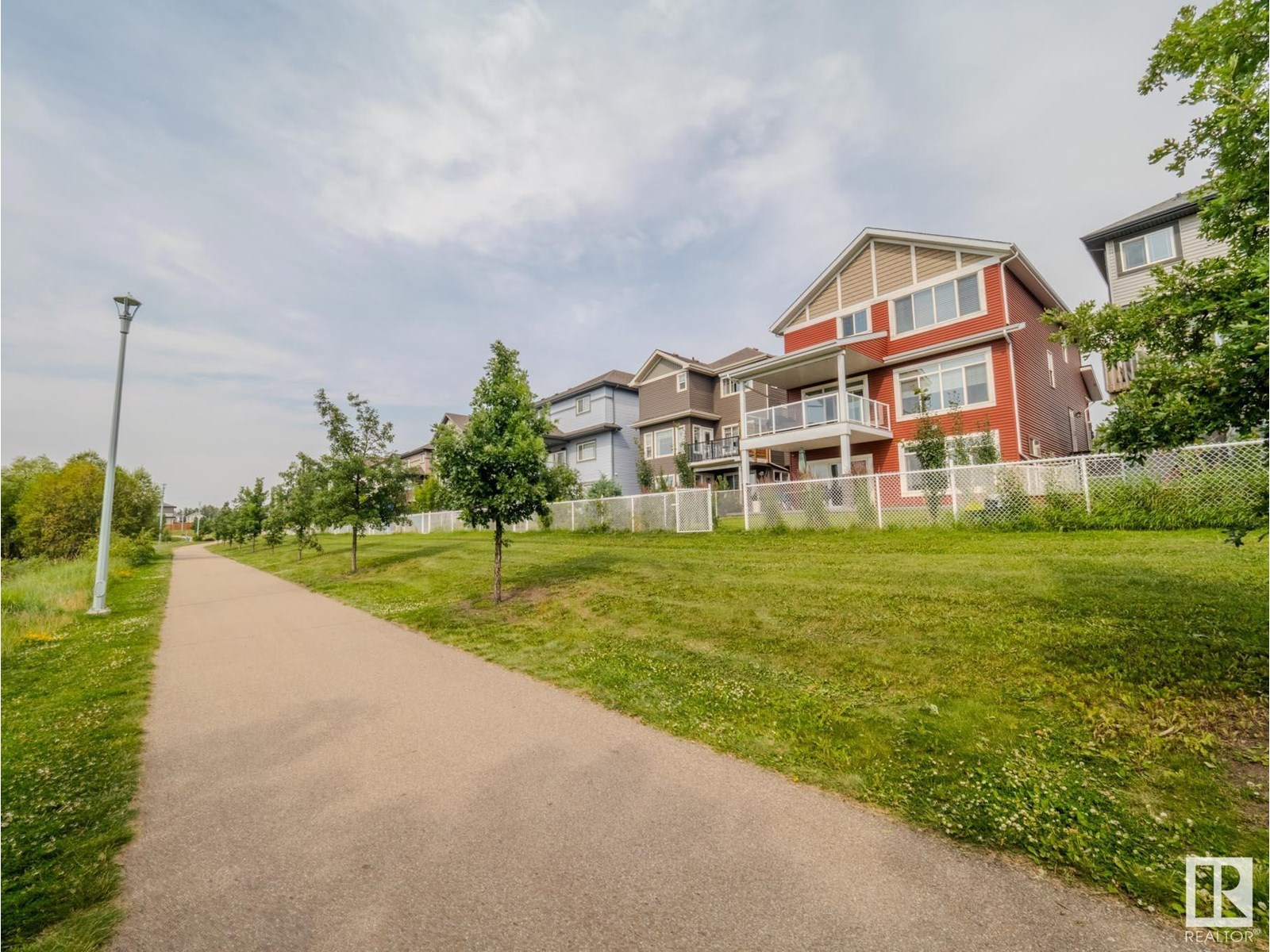 Photo 67 of 9756 222 St Nw, Edmonton AB