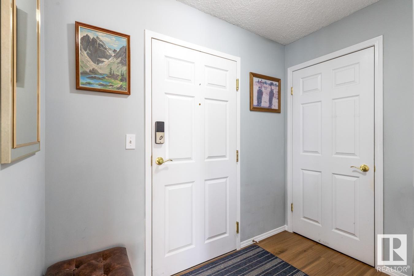 Photo 4 of 301 5116 49 Av, Leduc AB