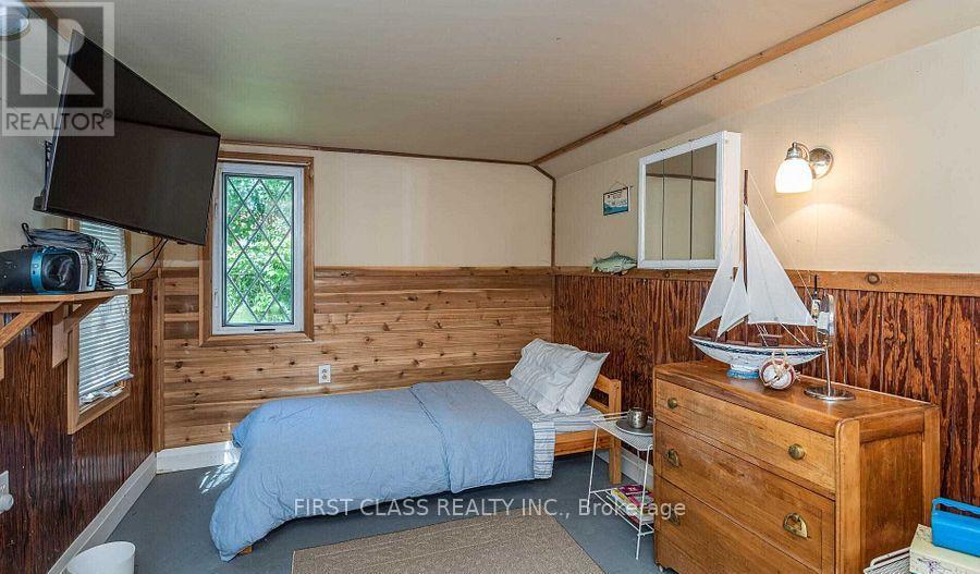 Photo 2 of 120 Sunset Beach Road, Georgina ON