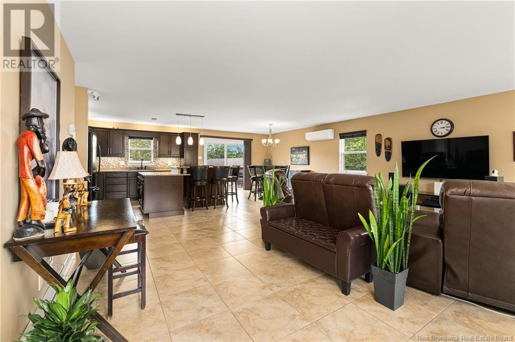 551 DOVER ROAD - 8
