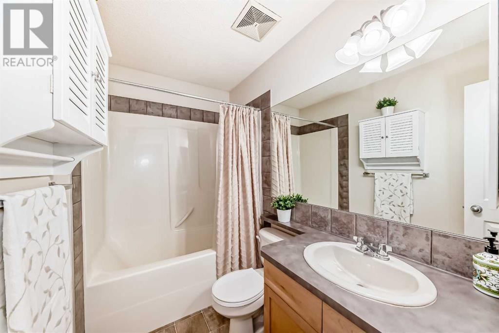 Single Family House for Sale in  Coventry Hills Drive NE Coventry Hills Calgary 