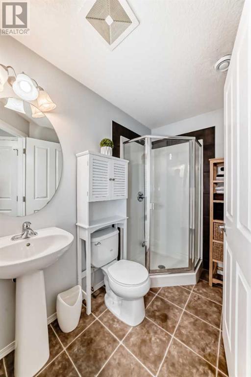 Single Family House for Sale in  Coventry Hills Drive NE Coventry Hills Calgary 